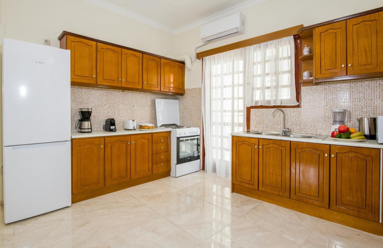 Center Manolia Dream 3 Bedroom Apartment 100M Away From The Beach Chania  ภายนอก รูปภาพ